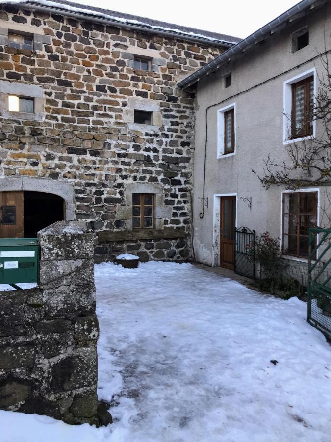 Les Vastres Maison De Famille Au Plateau Du Mezenc מראה חיצוני תמונה