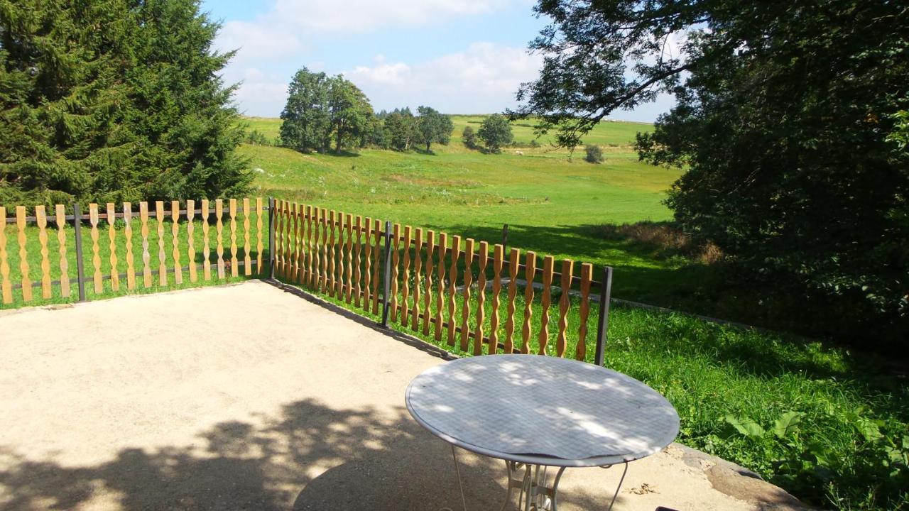 Les Vastres Maison De Famille Au Plateau Du Mezenc מראה חיצוני תמונה