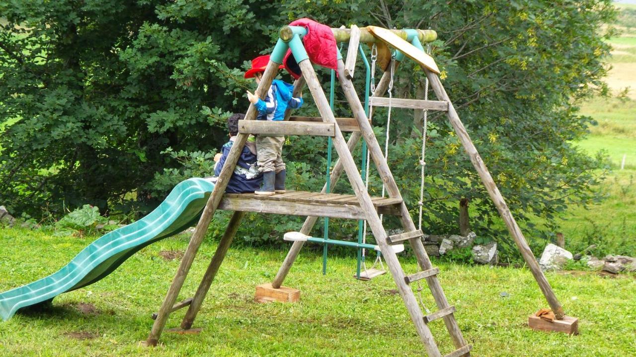 Les Vastres Maison De Famille Au Plateau Du Mezenc מראה חיצוני תמונה